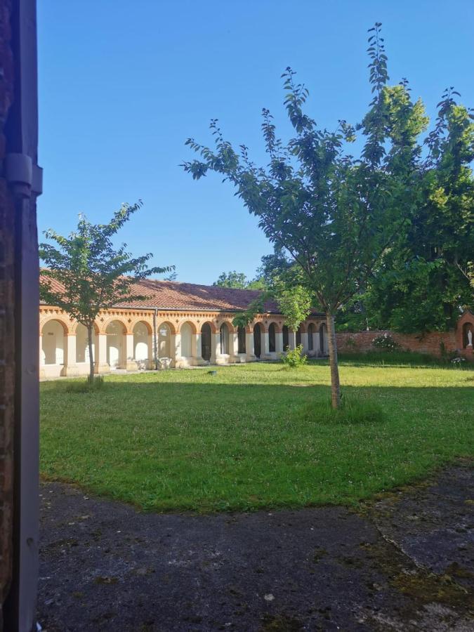 Hotellerie De L'Abbaye Bellegarde-Sainte-Marie Bagian luar foto