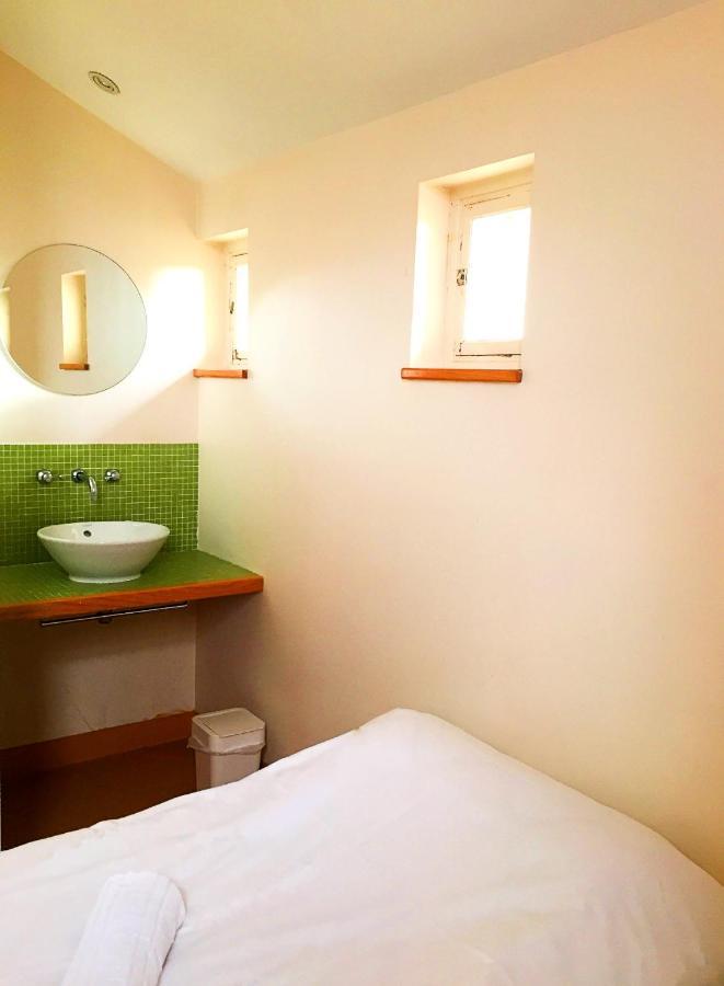 Hotellerie De L'Abbaye Bellegarde-Sainte-Marie Bagian luar foto