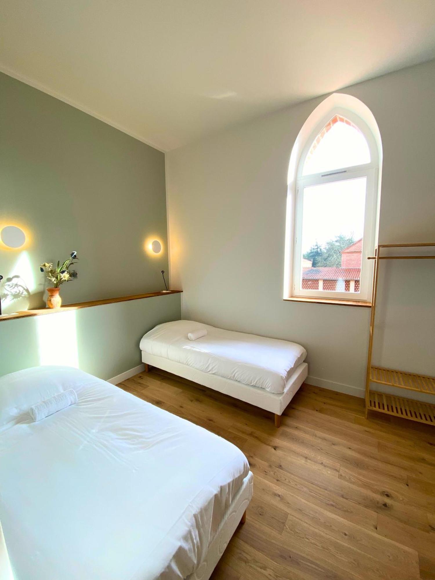 Hotellerie De L'Abbaye Bellegarde-Sainte-Marie Bagian luar foto